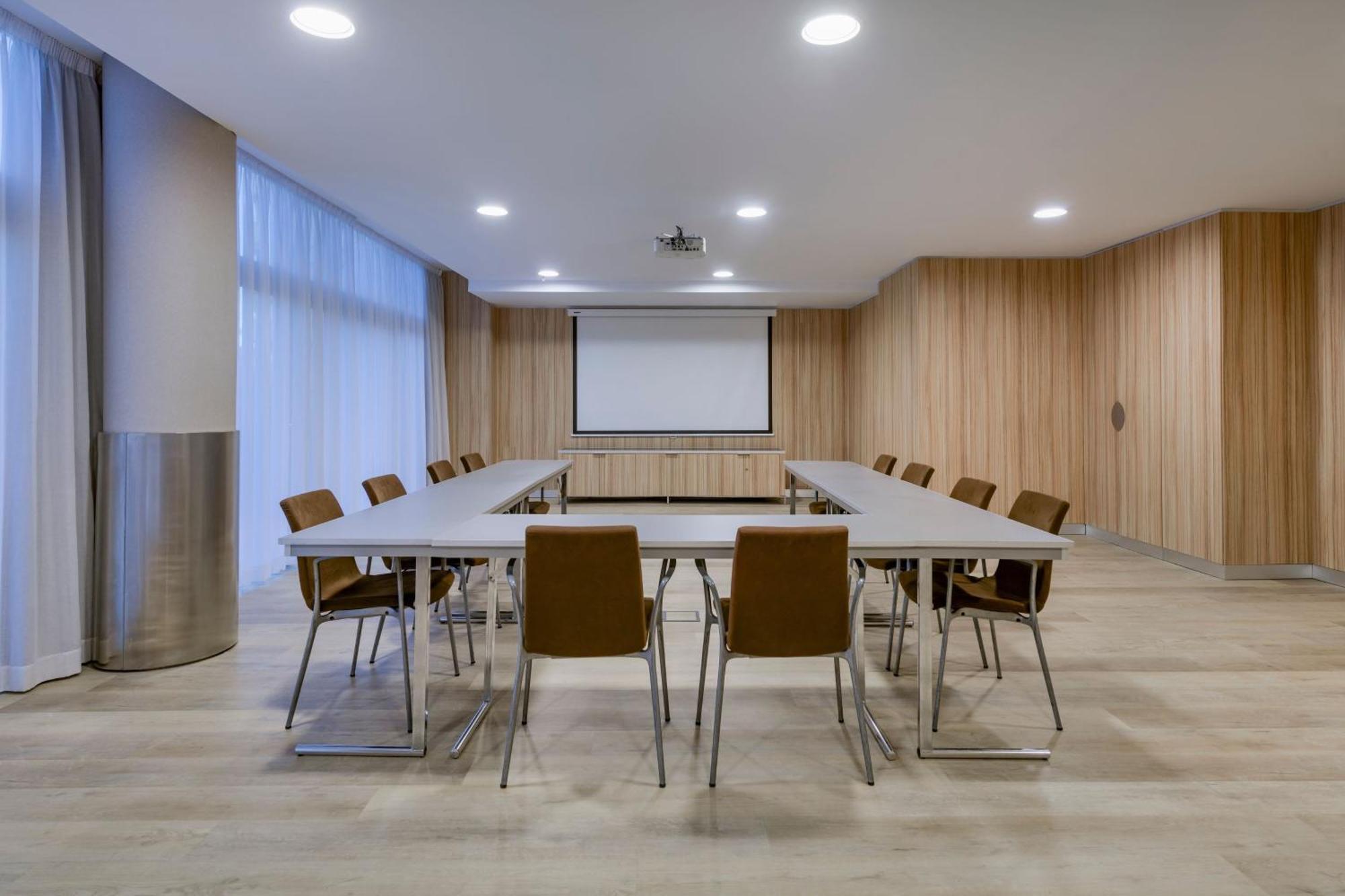 Ac Hotel Som By Marriott Οσπιταλέτ ντε Λιοβρεγάτ Εξωτερικό φωτογραφία