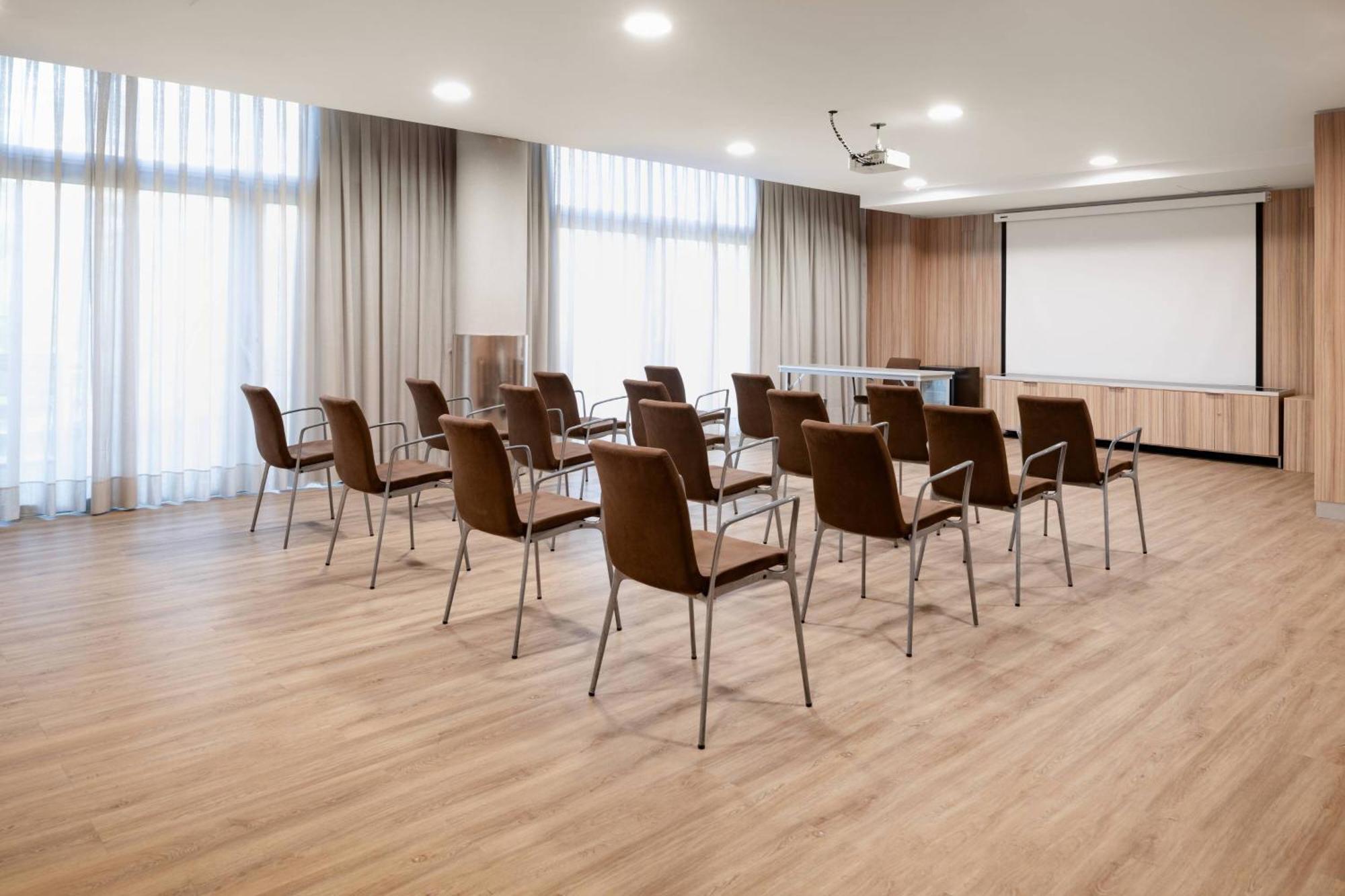 Ac Hotel Som By Marriott Οσπιταλέτ ντε Λιοβρεγάτ Εξωτερικό φωτογραφία