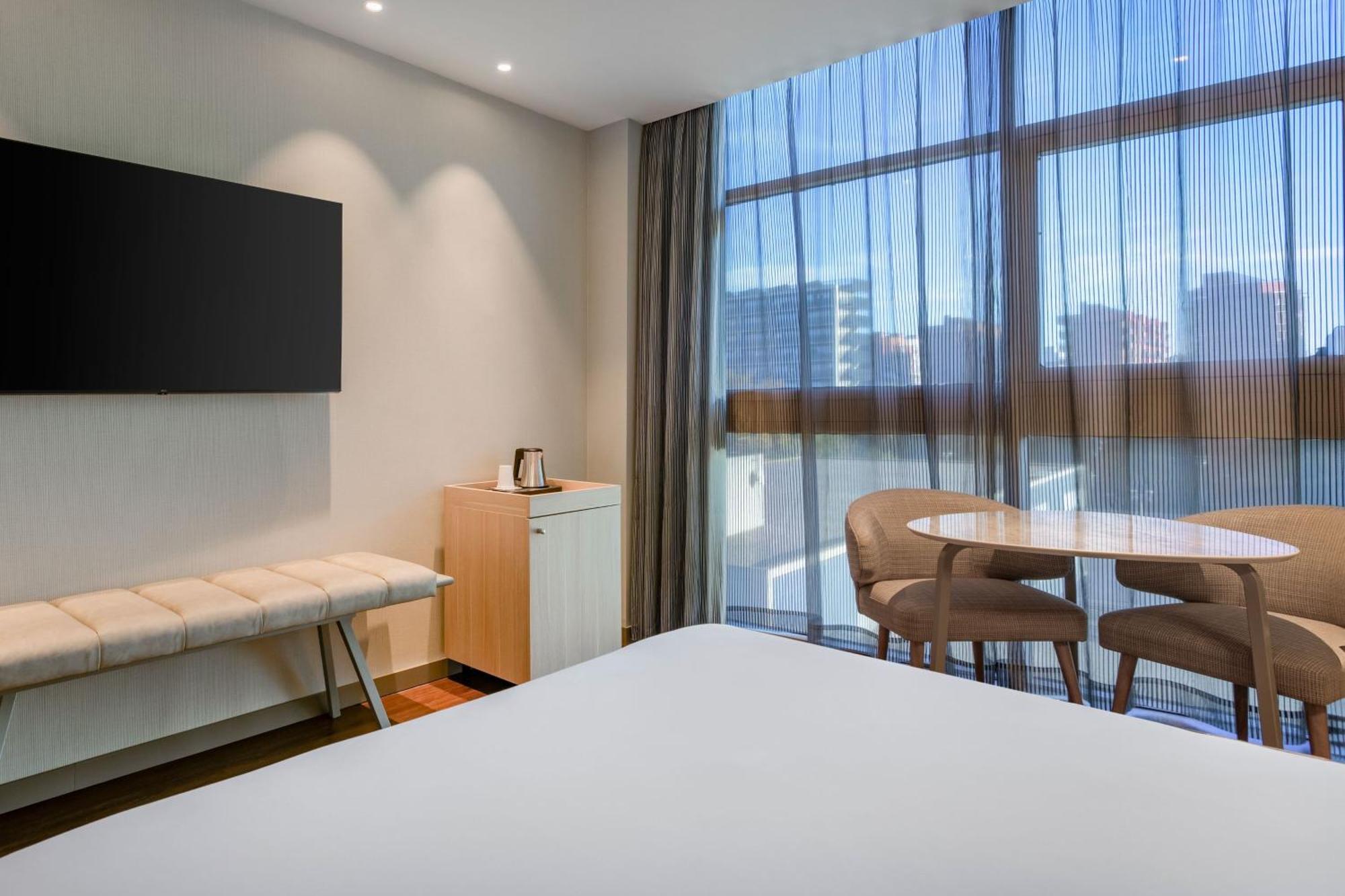 Ac Hotel Som By Marriott Οσπιταλέτ ντε Λιοβρεγάτ Εξωτερικό φωτογραφία