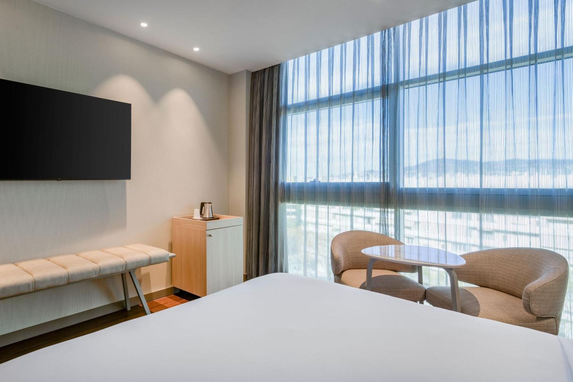 Ac Hotel Som By Marriott Οσπιταλέτ ντε Λιοβρεγάτ Εξωτερικό φωτογραφία