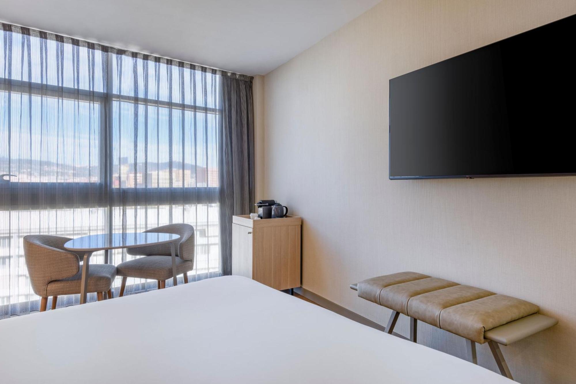 Ac Hotel Som By Marriott Οσπιταλέτ ντε Λιοβρεγάτ Εξωτερικό φωτογραφία