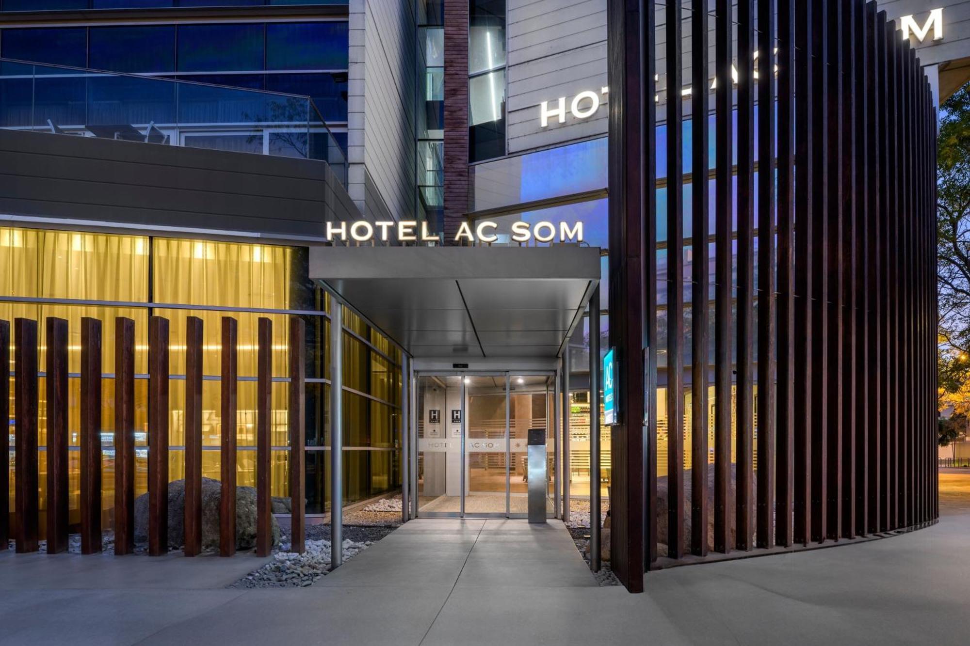 Ac Hotel Som By Marriott Οσπιταλέτ ντε Λιοβρεγάτ Εξωτερικό φωτογραφία